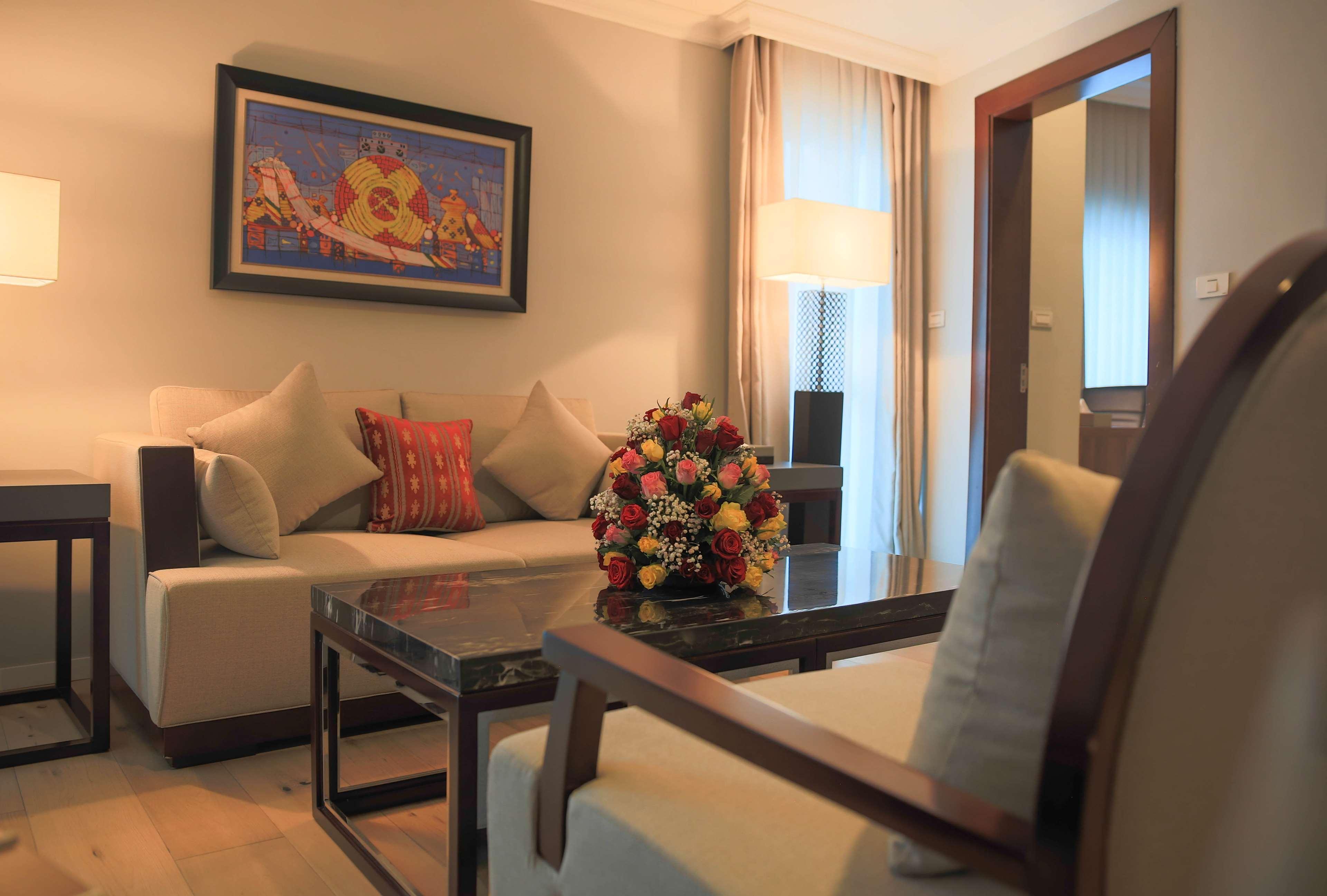 Swiss Inn Nexus Hotel Аддис-Абеба Экстерьер фото