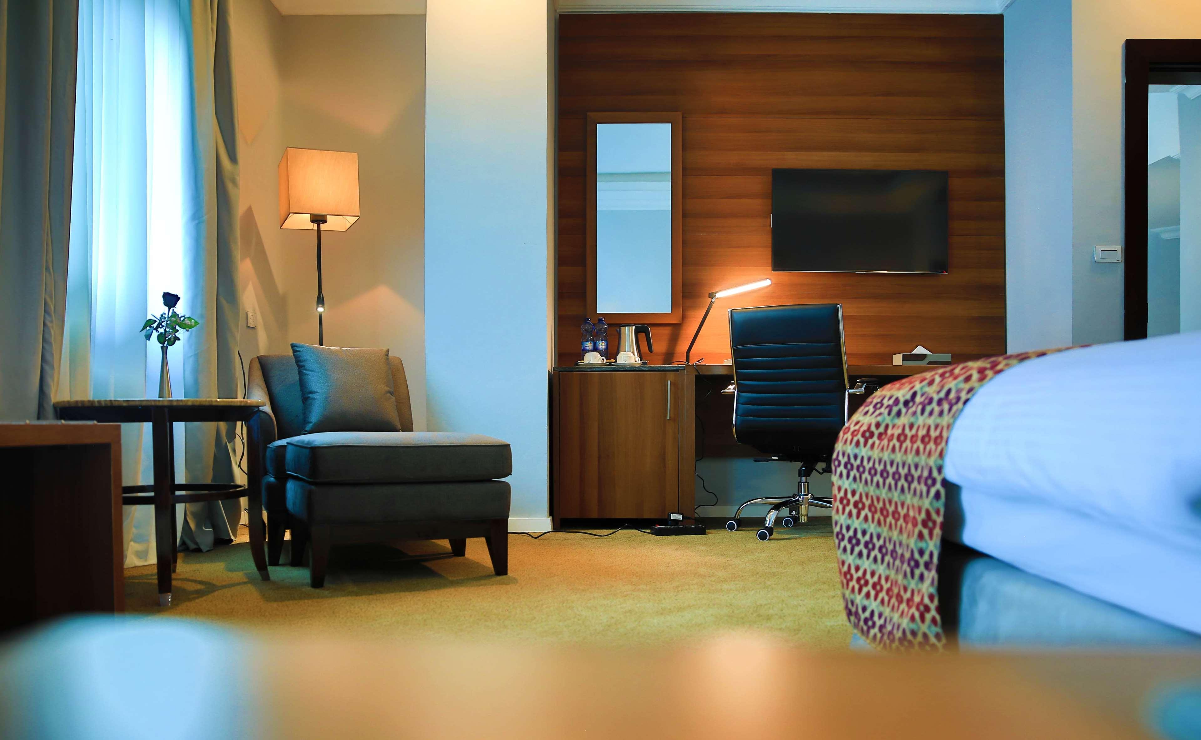 Swiss Inn Nexus Hotel Аддис-Абеба Экстерьер фото