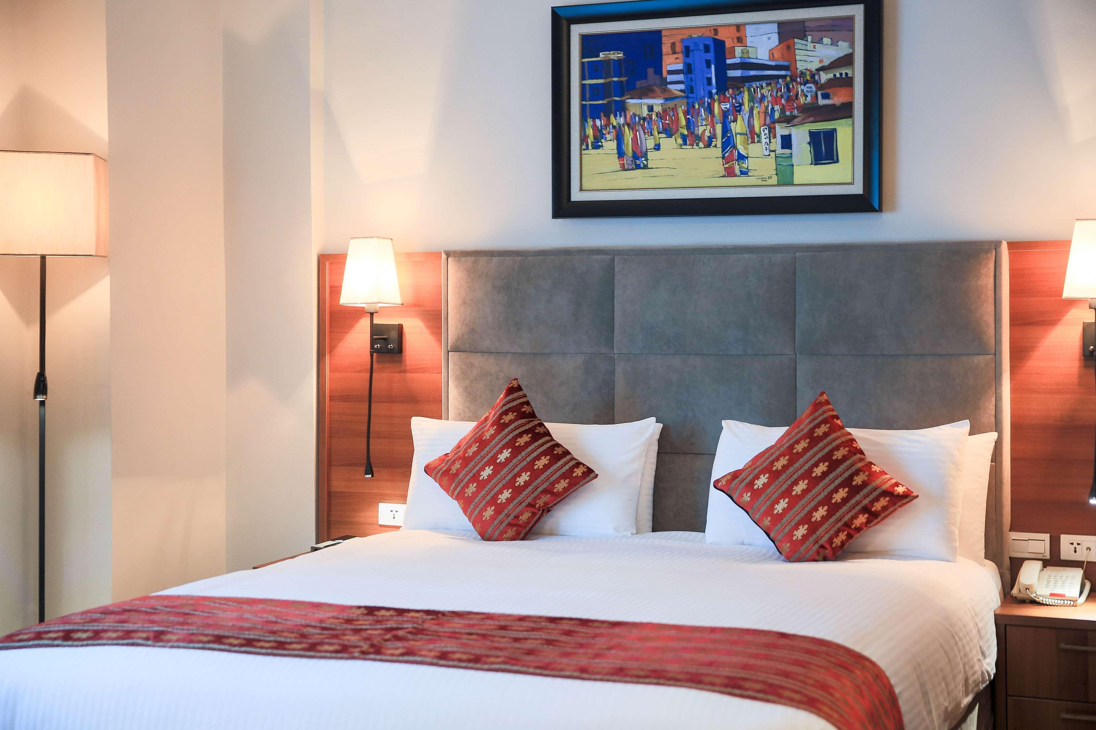 Swiss Inn Nexus Hotel Аддис-Абеба Экстерьер фото