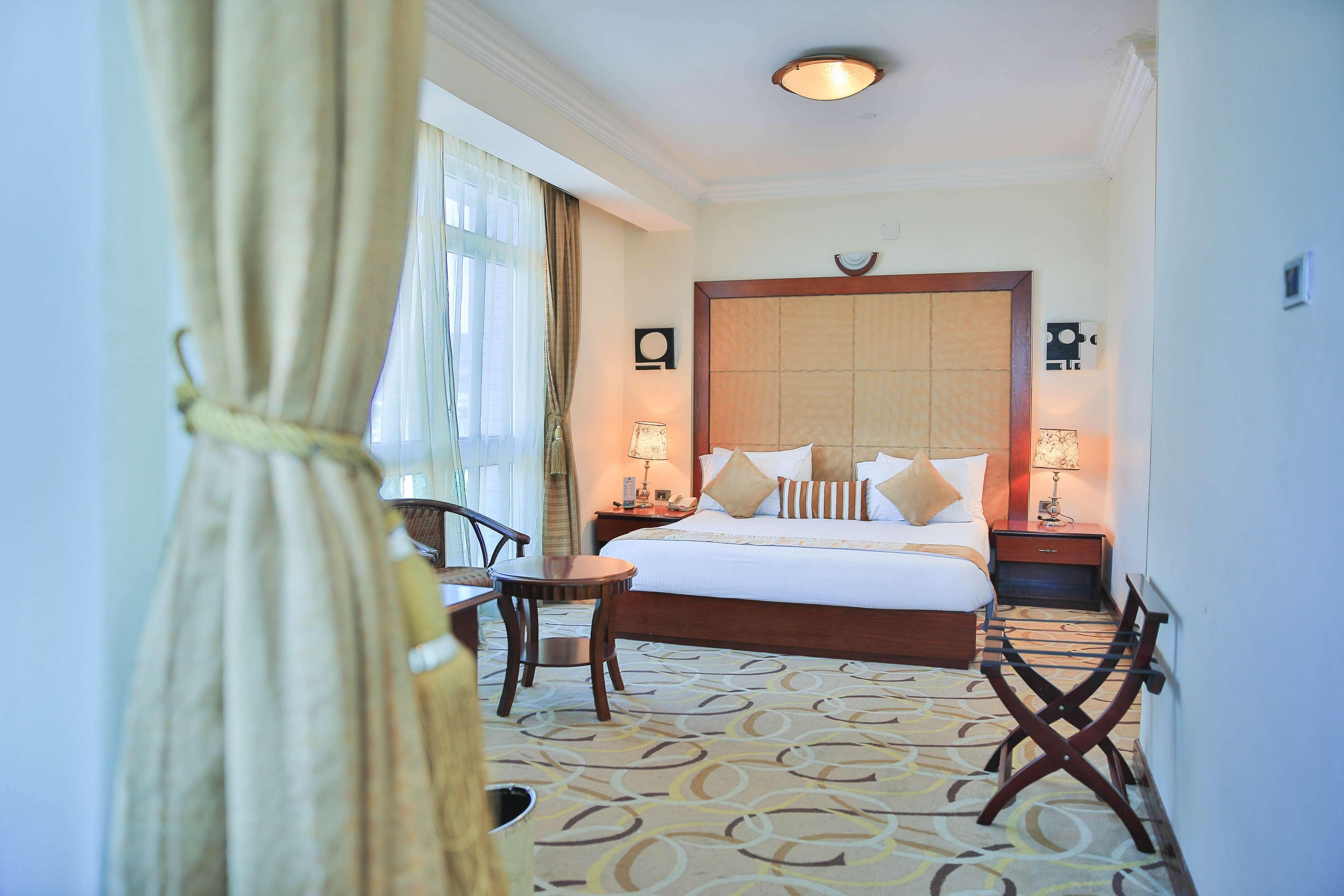 Swiss Inn Nexus Hotel Аддис-Абеба Экстерьер фото