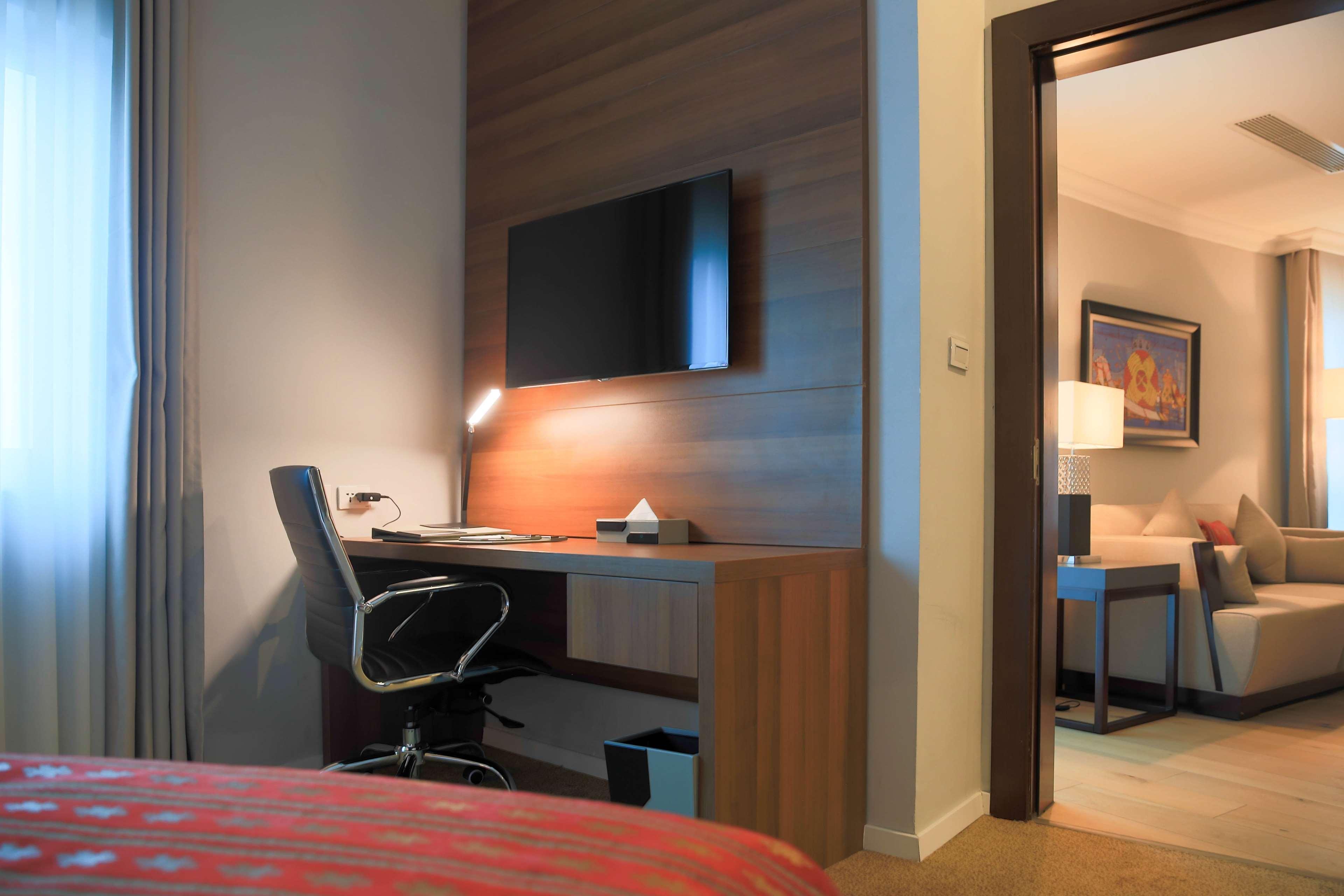 Swiss Inn Nexus Hotel Аддис-Абеба Экстерьер фото